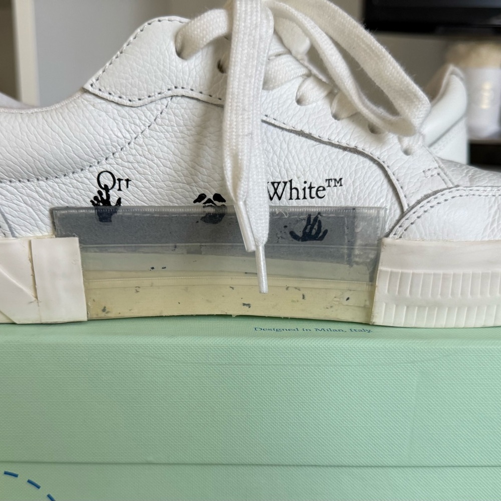 Off-White White Leather Sneakers